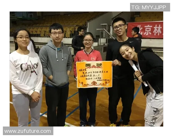 北京羽毛球队技术解析:从基础训练到比赛策略的全面探讨 北京羽毛球队技术解析:从基础训练到比赛策略的全面探讨