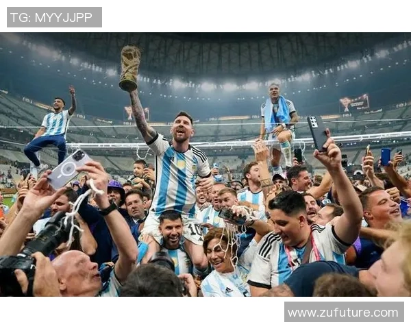 卡塔尔足球明星风采展现精彩瞬间与职业生涯回顾视频