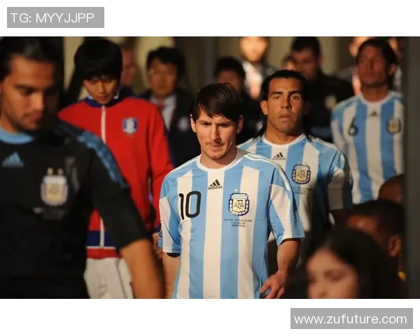 足球明星之间的复杂关系网络全景图解析与深度剖析